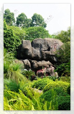 假山石雕的藝術與編號09037746素材的獨特魅力