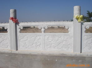 青石石欄桿與假山的詩(shī)意對(duì)話——探訪山東恒利石雕廠的獨(dú)特風(fēng)格